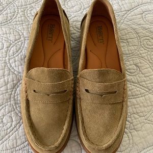 Born Penny Loafers, 7.5, olive green